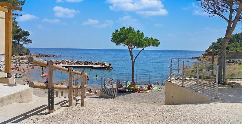 Grand Studio Terrasse De Standing, Pleine Vue Village Et Mer カリー・ル・ルエ エクステリア 写真