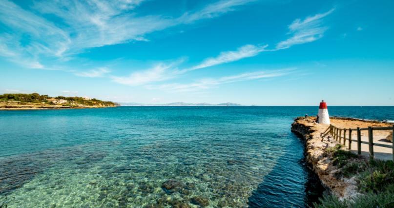 Grand Studio Terrasse De Standing, Pleine Vue Village Et Mer カリー・ル・ルエ エクステリア 写真